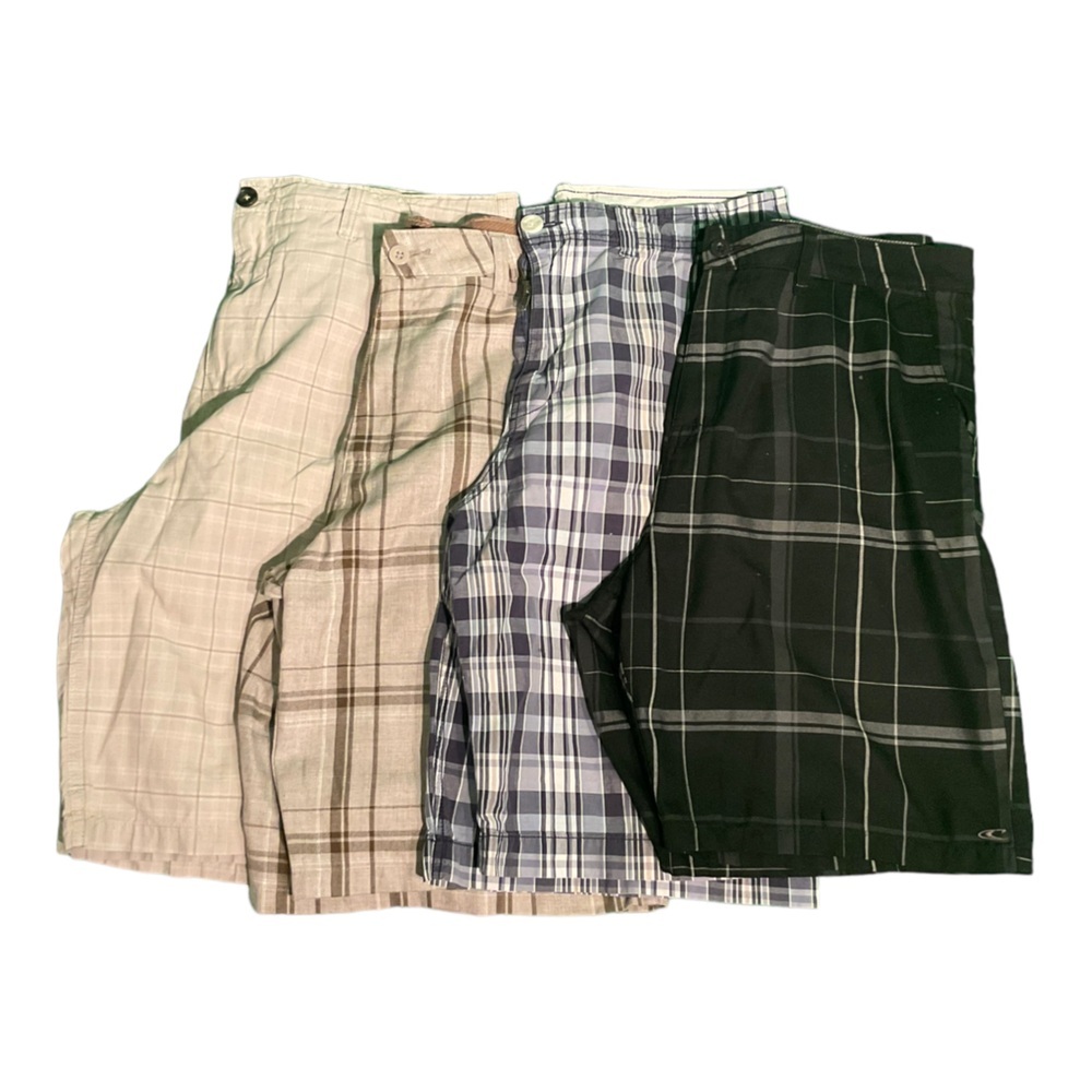 Anchorblue And O’Neill Men's  Multicolor Plaid Cargo Shorts Bundle of 4 Size 40